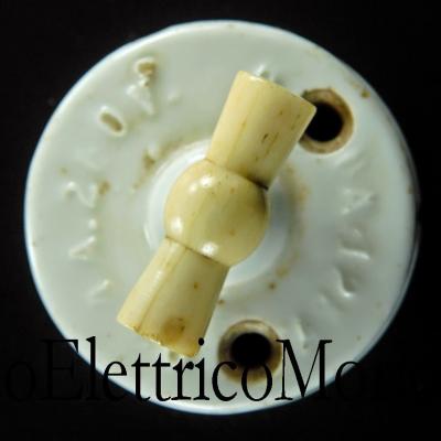 Interruttore Porcellana E Plastica